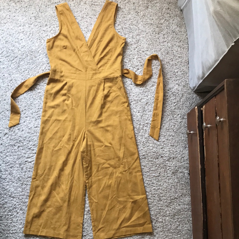 Cropped mustered Yellow jumpsuit
